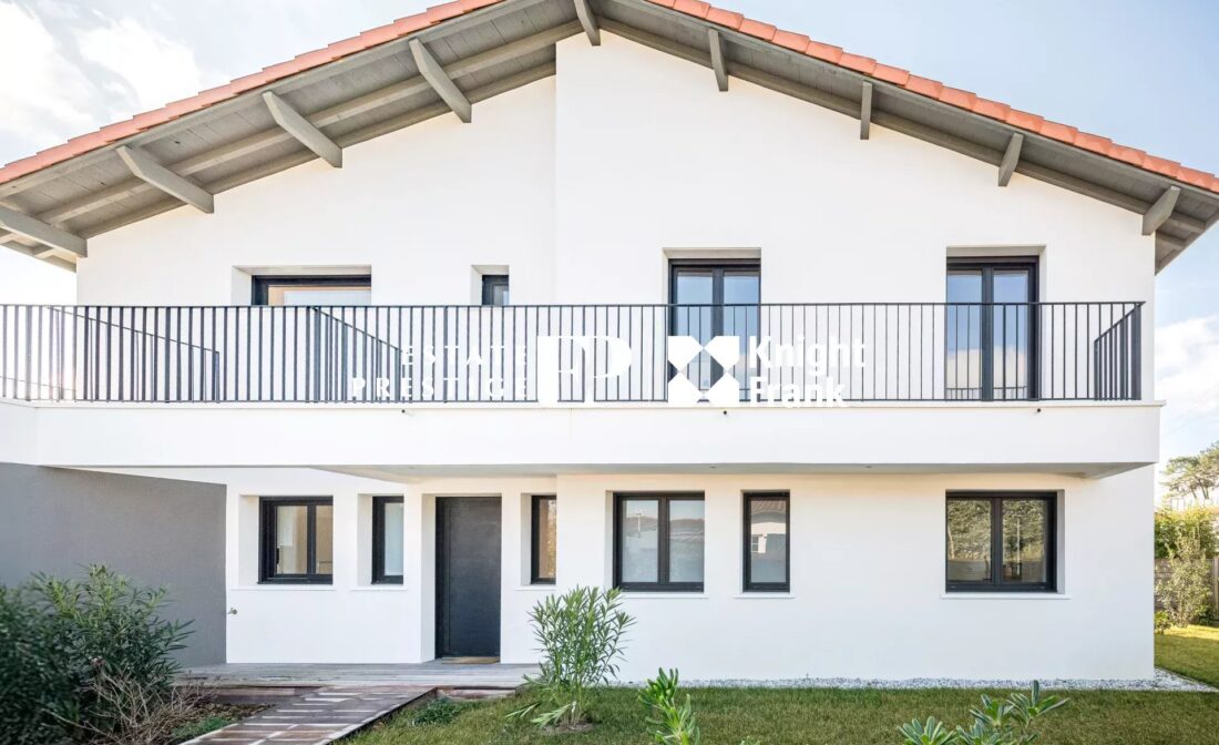 ANGLET – Villa Chiberta, plages et golf
