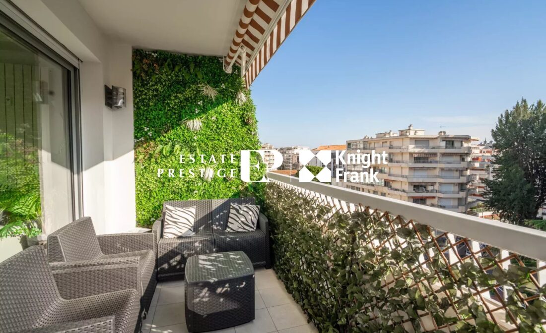 CANNES BANANE – 3 pièces avec terrasse d’angle