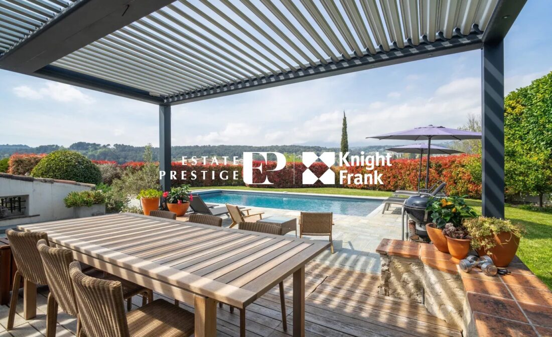 LA COLLE SUR LOUP – très agréable propriété avec 2 villas séparées