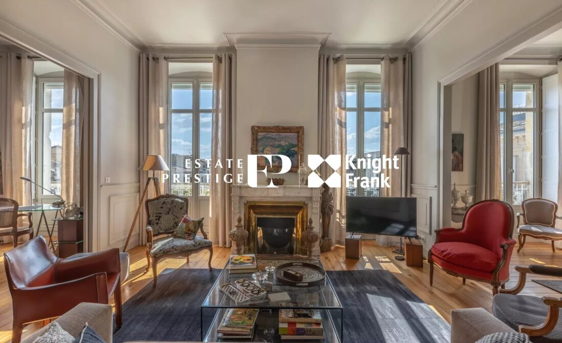 BORDEAUX CHARTRONS – Appartement d’exception avec ascenseur, balcon et parking